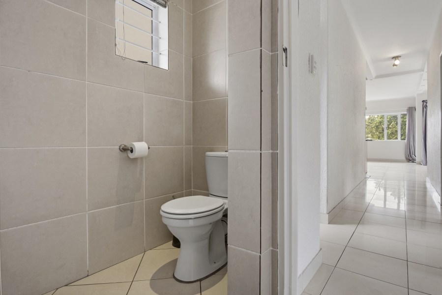 2 Bedroom Property for Sale in Oranjezicht Western Cape